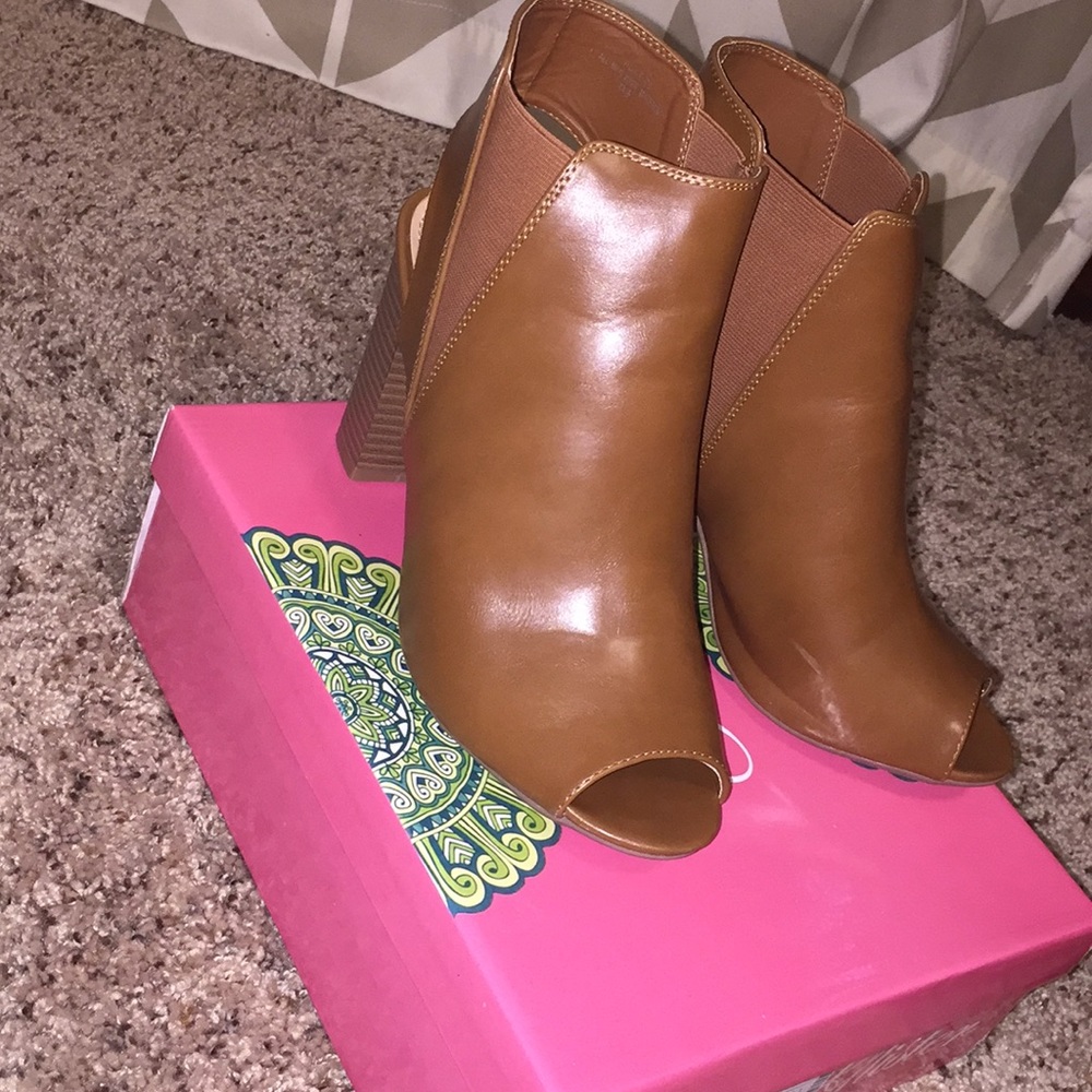 Women’s booties